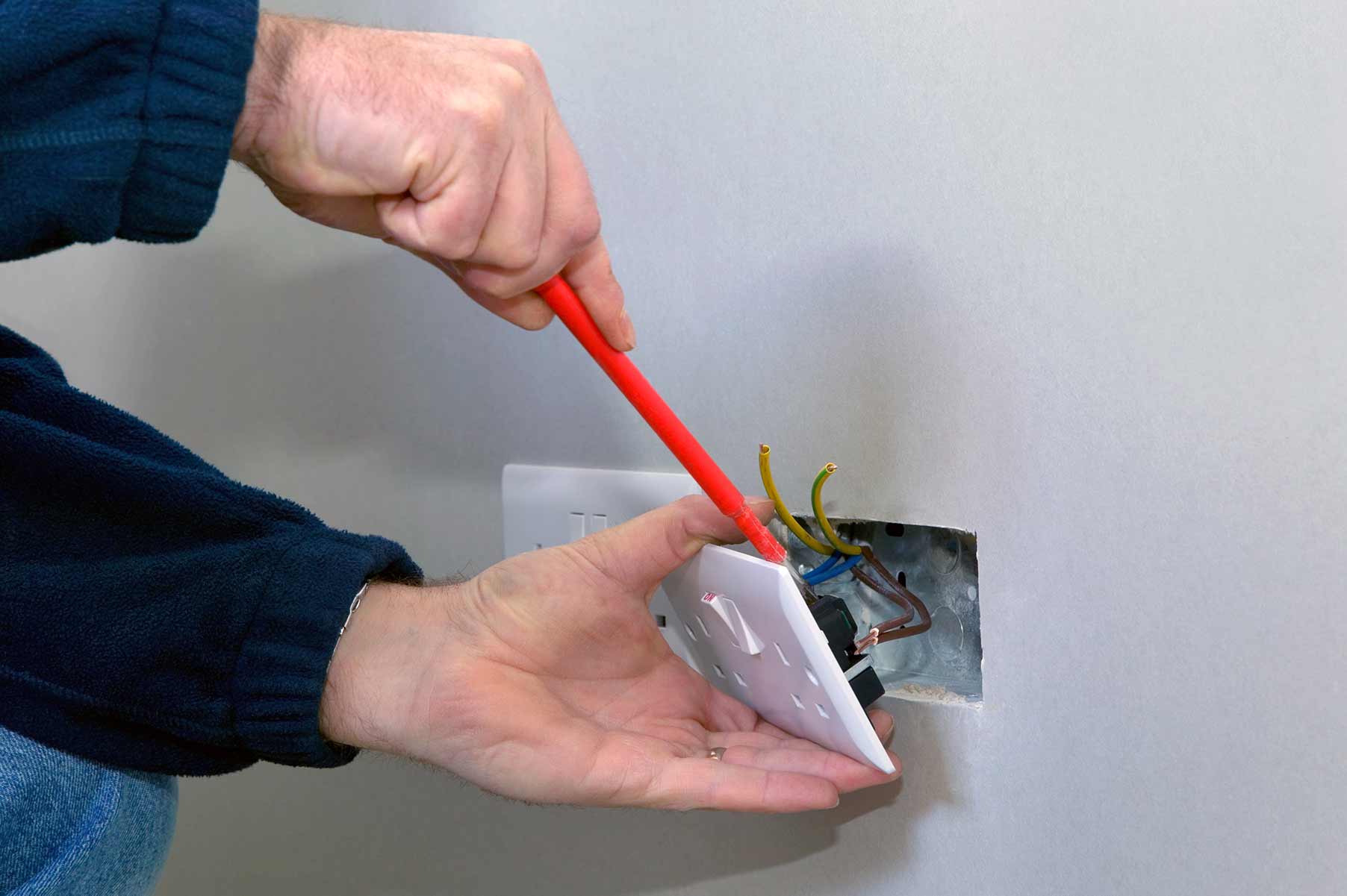 Our electricians can install plug sockets for domestic and commercial proeprties in Hazlemere and the local area. 